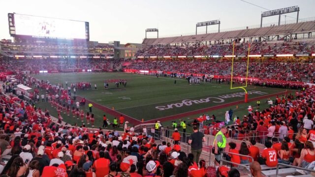 No. 20 Houston to host No. 18 Oklahoma State in rare ranked game at TDECU Stadium