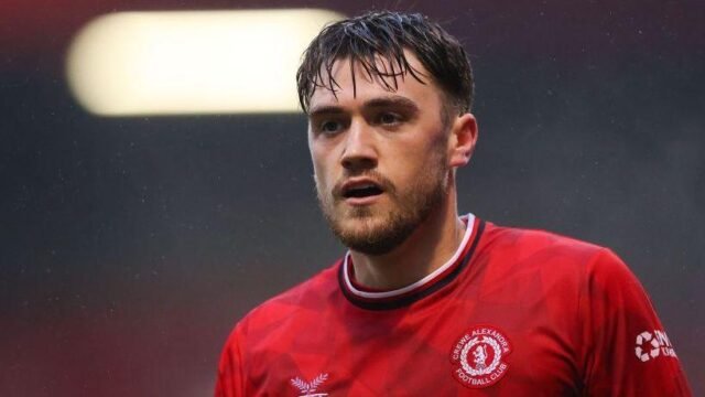 Jack Lankester’s brace leads Crewe Alexandra to 3-1 win over Bristol Rovers after six draws