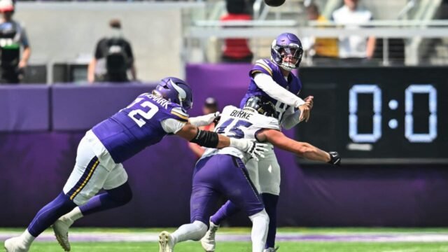 Giants acquire J.J. McCarthy from Vikings after Jaxson Dart’s season-ending knee injury