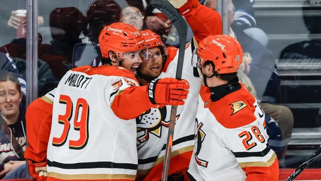 Anaheim Ducks rookie Judd Caulfield nets first NHL goal in 5-1 win over Winnipeg Jets