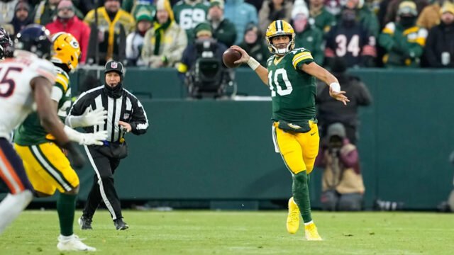 Packers aim for key Week 5 win over Bears with Kevin Zeitler set to debut on offensive line