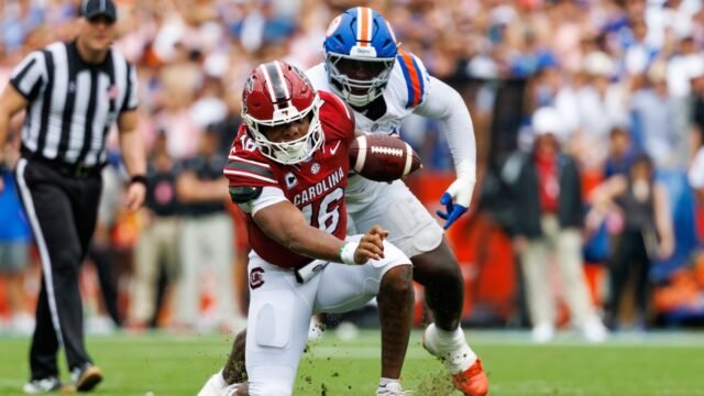 South Carolina quarterback LaNorris Sellers sparks sideline spat before leading dominant win over Florida