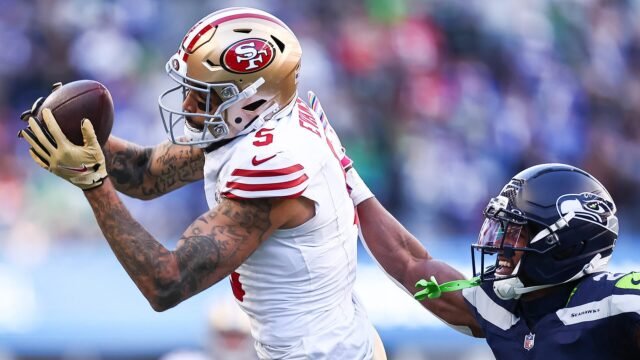 Mike Evans shines in 49ers’ 5-0 start with key role in win over Seahawks
