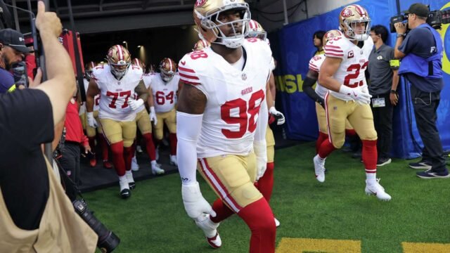 49ers’ Mykel Williams aims for strong return after rookie ACL injury and tough defensive start