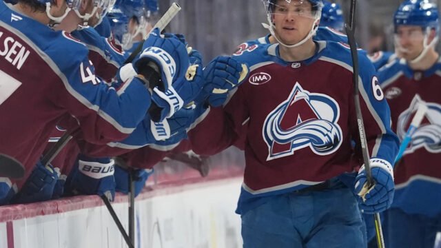 Nathan MacKinnon’s three assists lead Avalanche to 5-2 comeback win over Penguins in Denver