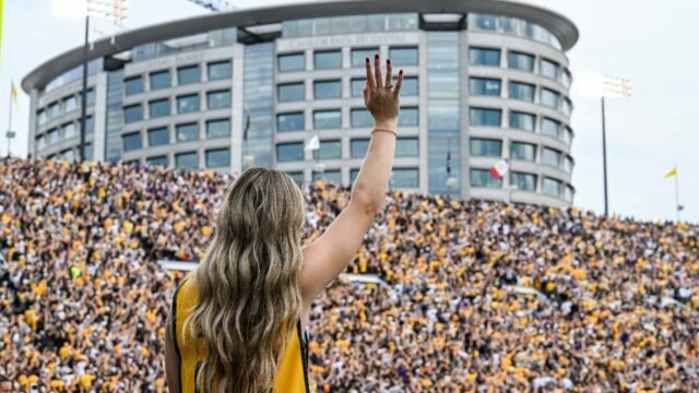 Ohio State to join Hawkeye Wave honoring children’s hospital patients at Iowa game on Oct. 3