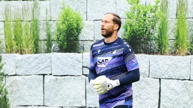 Bayern Munich still considering Oliver Baumann as backup goalkeeper after Neuer’s contract extension