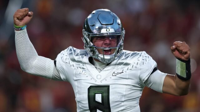 No. 13 Oregon hosts unbeaten No. 21 UCLA with Ducks’ QB Dante Moore sidelined by concussion