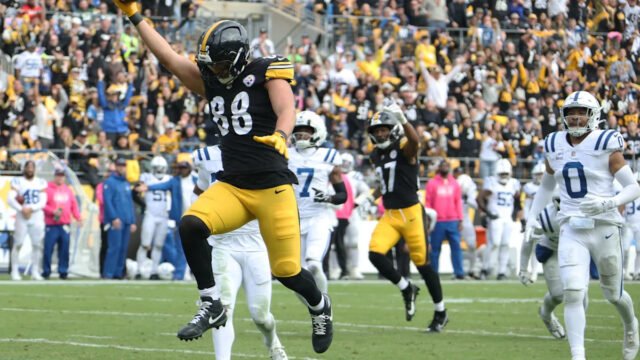 Pat Freiermuth scores two touchdowns on seven targets as Steelers face injury challenges