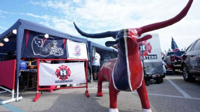 Tailgating tickets near Reliant Stadium jump to $173 for Texans-Cowboys game in Houston