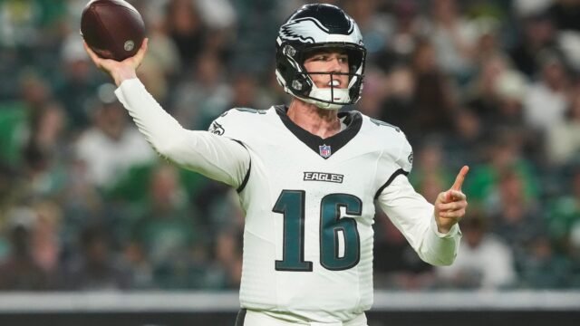 Eagles to start Tanner McKee as Jalen Hurts sidelined indefinitely with blood clot
