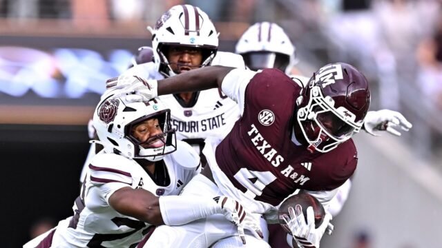 Model predicts Texas A&M to rebound with 31-14 win over Arkansas in Week 5 college football clash