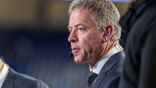 Troy Aikman criticizes analytics on Monday Night Football during 49ers-Commanders game