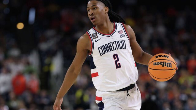 UConn men’s basketball hosts Syracuse in preseason Hall of Fame Series at Mohegan Sun Arena Tuesday